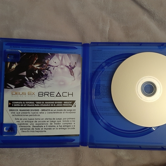 Deus Ex: Mankind Divided day one edition For Playstation 4 - Picture 3 of 3